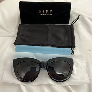 Diff Alisa Sunglasses